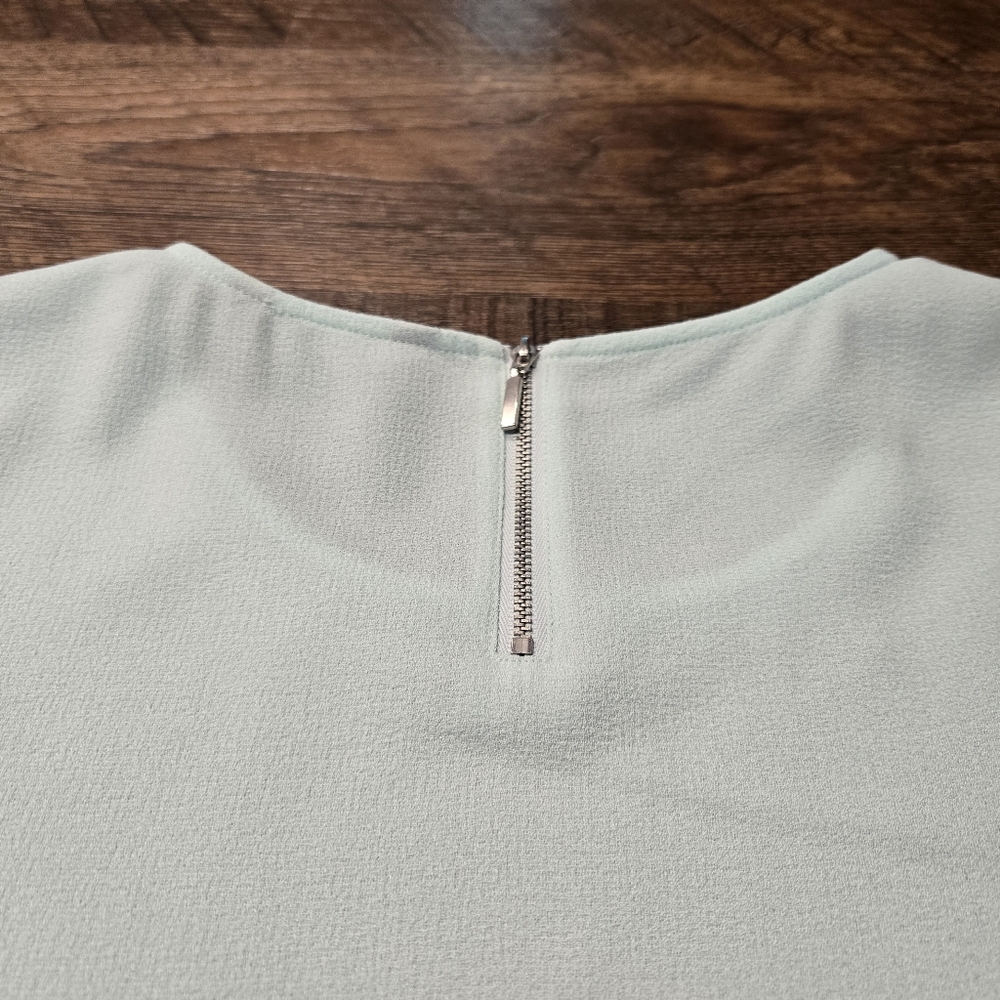 Express Pastel Blue Blouse Cap Sleeve Top Zipper Flowy Casual Work Office XS - Picture 7 of 8
